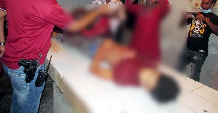 মোবাইলে গেম খেলা নিয়ে দ্বন্দ্ব, স্কুলছাত্রকে কুপিয়ে হত্যা