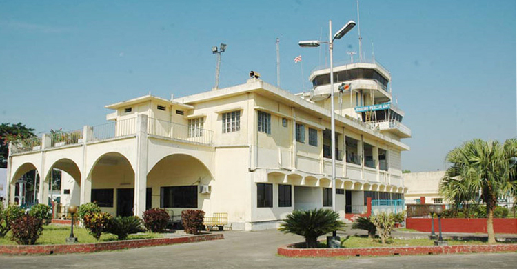 যশোর বিমানবন্দরে ২৩ লাখ টাকাসহ কাস্টমস কর্মকর্তা আটক