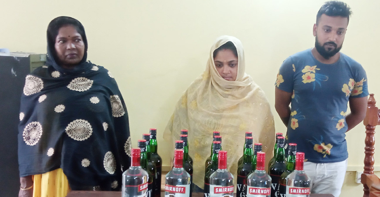 যশোরে বিদেশি মদসহ ৩ ভারতীয় গ্রেফতার