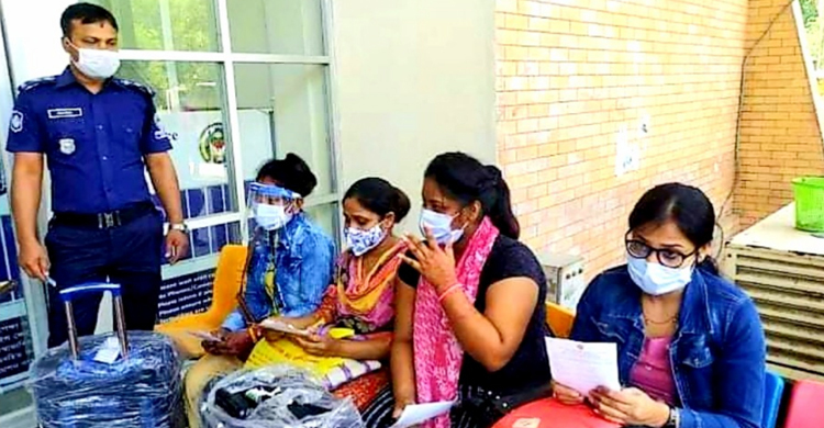 দেশে ফিরলেন ভারতে পাচার হওয়া চার বাংলাদেশি