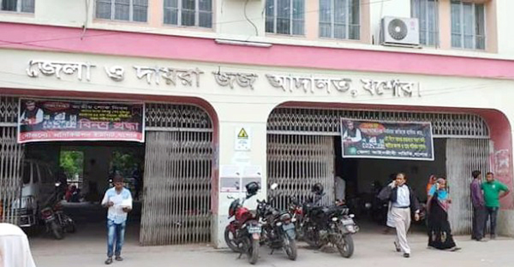 আইনজীবীর কাছ থেকে আসামি ছিনিয়ে নিল দুর্বৃত্তরা