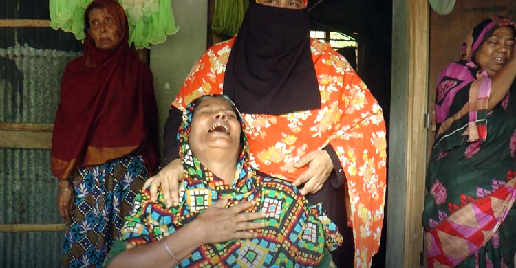 বিয়েতে রাজি না হওয়ায় হত্যা: সেই কেয়ার বাড়িতে শোকের মাতম