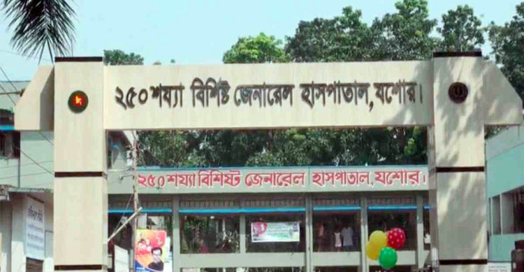 দোকানে ঢুকে জুয়েলারি ব্যবসায়ীর বুকে ছুরিকাঘাত