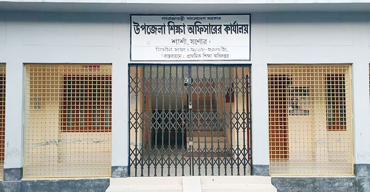 শিক্ষা অফিস থেকে ২২ শিক্ষকের সার্ভিস বই চুরি!