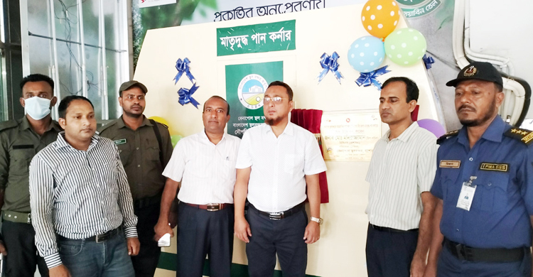 বেনাপোল চেকপোস্টে ‘মাতৃদুগ্ধ পান কর্নার’ উদ্বোধন