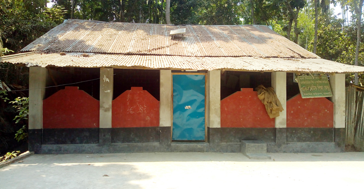 বৃদ্ধার দানে দেড়শ বছর আগে গড়ে ওঠে কারামাতিয়া মসজিদ