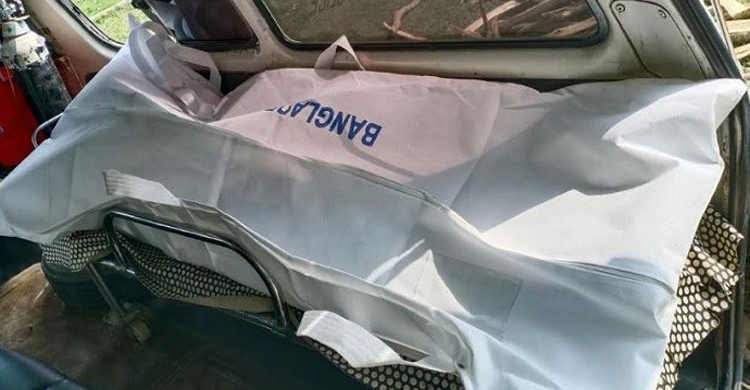 কলেজছাত্রীর ছুড়ে মারা পিঁড়ির আঘাতে প্রাণ গেল বৃদ্ধ বাবার