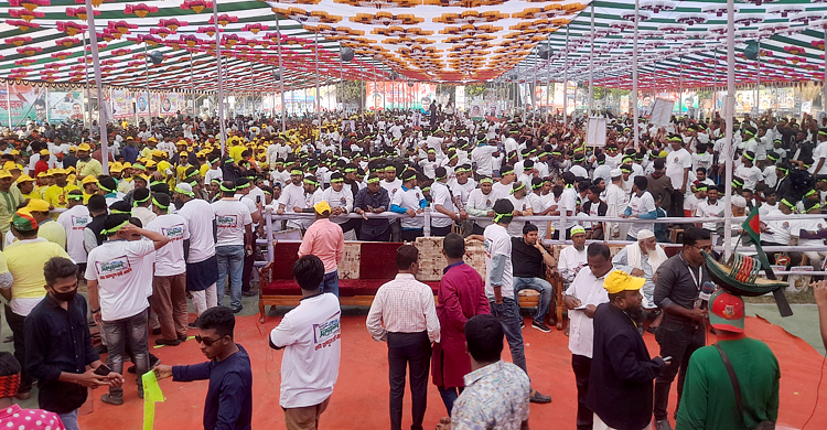ঝিনাইদহ জেলা আ’লীগের সম্মেলন: খণ্ড খণ্ড মিছিলে আসছেন নেতাকর্মীরা