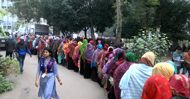 ৩ হাজার রোগীকে ফ্রি চিকিৎসা দিলেন দেড়শ চিকিৎসক
