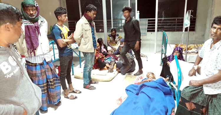আধিপত্য বিস্তার নিয়ে দ্বন্দ্ব, কৃষকলীগ নেতাসহ ৩ জনকে কুপিয়ে জখম