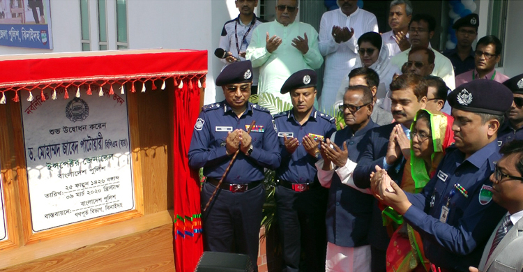 সাইবার ক্রাইম দমনে এখনও যোগ্য নয় পুলিশ, তবে...