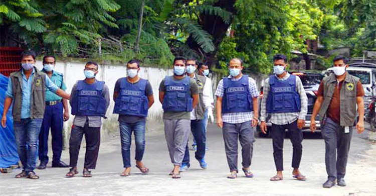 পল্টনে বোমা বিস্ফোরণ : নব্য জেএমবির ৫ সদস্য সাত দিনের রিমান্ডে