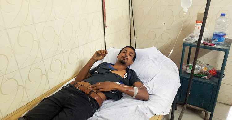 জয়পুরহাটে নৌকার প্রচারণায় হামলা, মোটরসাইকেল ভাঙচুর