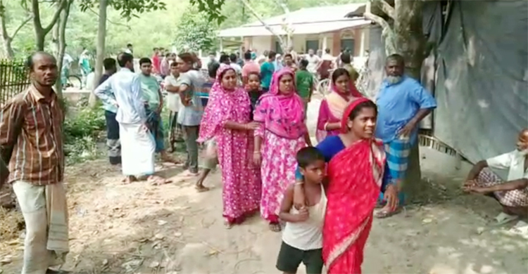 জয়পুরহাটে কলেজছাত্রীকে ধর্ষণের পর হত্যা