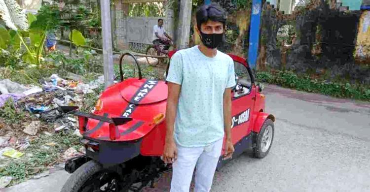 গাড়ি কেনার টাকা না থাকায় নিজেই বানালেন অভিনব তিন চাকার যান