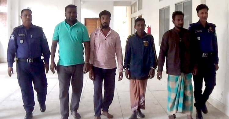 জয়পুরহাটে যুবদলের চার নেতাকর্মী গ্রেফতার, ১০ ককটেল উদ্ধার