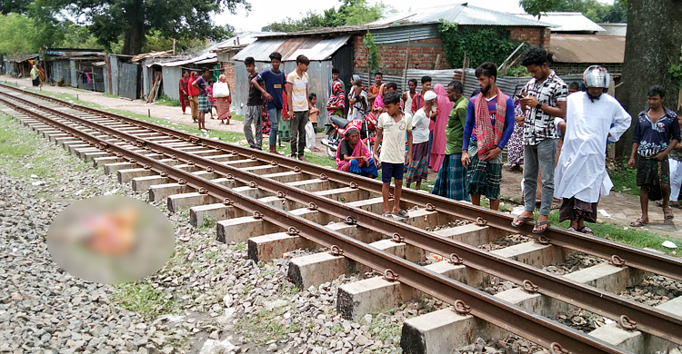 জয়পুরহাটে ট্রেনের ধাক্কায় বৃদ্ধা নিহত