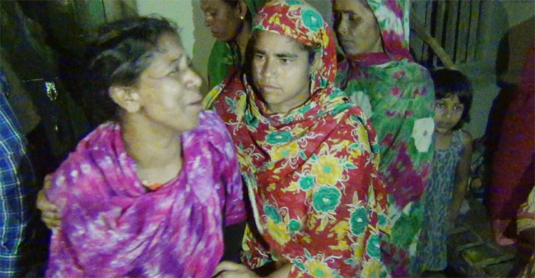 বড় ভাইকে জবাই করল ছোট ভাই