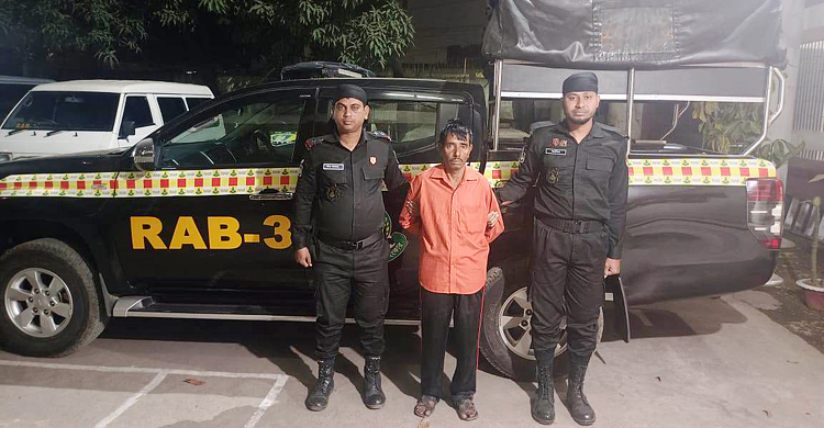 চাকরির প্রলোভনে লাখ লাখ টাকা প্রতারণা বহিষ্কৃত পরিচ্ছন্নতাকর্মীর