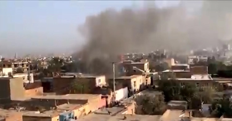 US Kabul airstrike targets suicide bomber