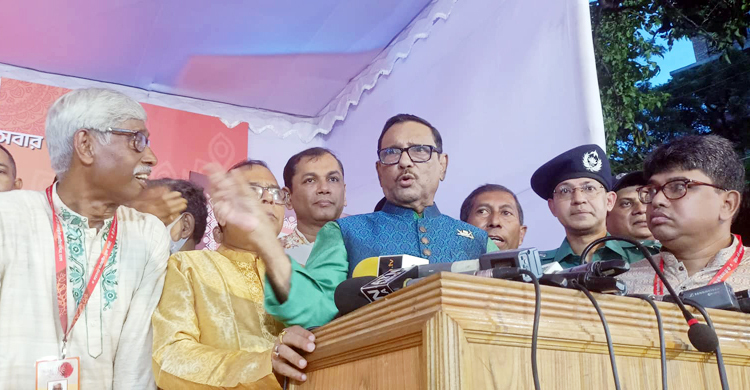 বাংলাদেশের গণতন্ত্র নিয়ে আপনাদের এত মাথাব্যথা কেন