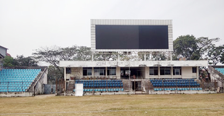 ৭ বছর ধরে পরিত্যক্ত শেখ কামাল স্টেডিয়াম মাদকসেবীদের অভয়ারণ্য