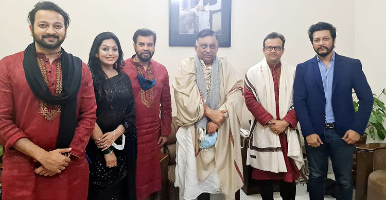নির্বাচনের আগে স্বরাষ্ট্রমন্ত্রীর সঙ্গে কাঞ্চন-নিপুণদের সাক্ষাৎ