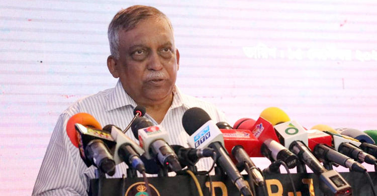 রোহিঙ্গাদের ফেরাতে ‘পিসফুলি’ চেষ্টা চলছে: স্বরাষ্ট্রমন্ত্রী