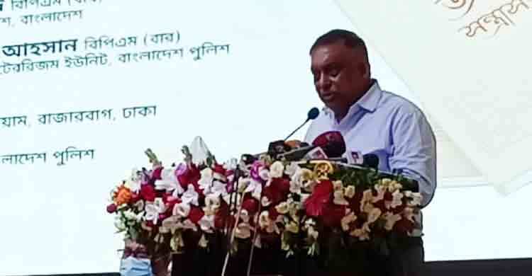 People of Bangladesh are pious, not fanatics: Kamal