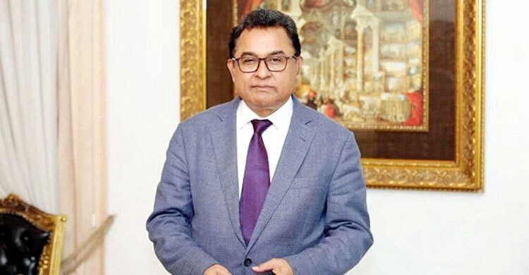 Kamal leaves for Geneva