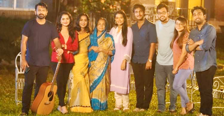 দর্শক প্রশংসায় ভাসছে 'মায়ের ডাক'