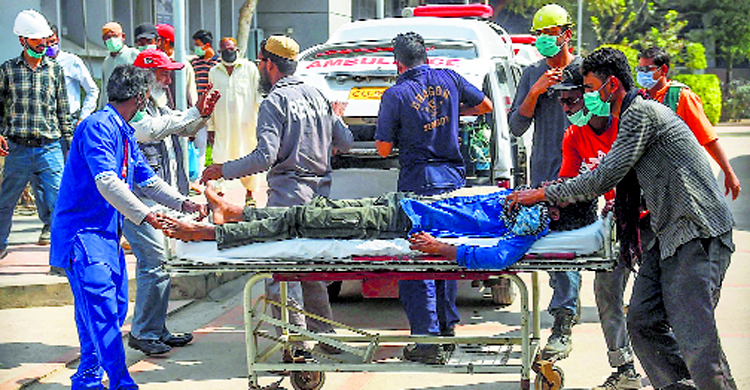 পাকিস্তানে ছড়াচ্ছে রহস্যময় বিষাক্ত গ্যাস, মৃত ১৪