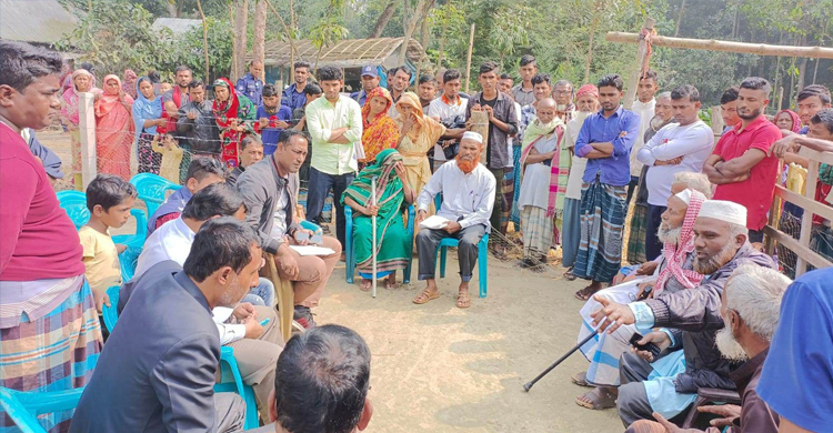 একমাস পর কাঁটাতার থেকে মুক্ত চার পরিবার