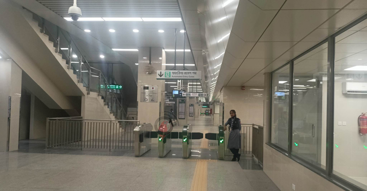 চালু হলো মেট্রোরেলের আরও দুই স্টেশন, প্রথম দিনেই যাত্রী সংকট