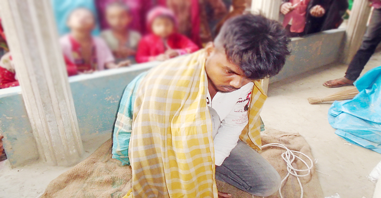 জমি নিয়ে বিরোধ : বেড়াতে আসা যুবককে রাতভর নির্যাতন