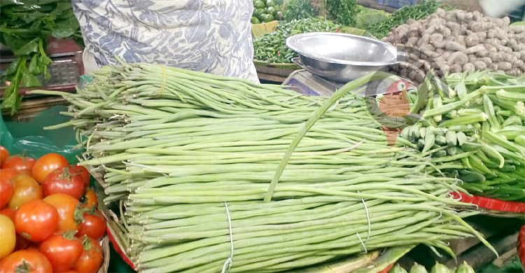 সজনের কেজি ৪০০ টাকা