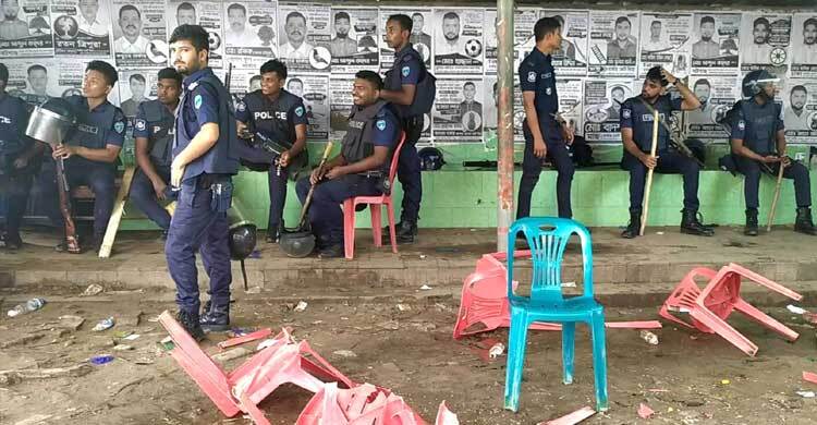 খাগড়াছড়িতে বাস-মিনিবাস শ্রমিক ইউনিয়ন নির্বাচনে সংঘর্ষ, আহত ২০