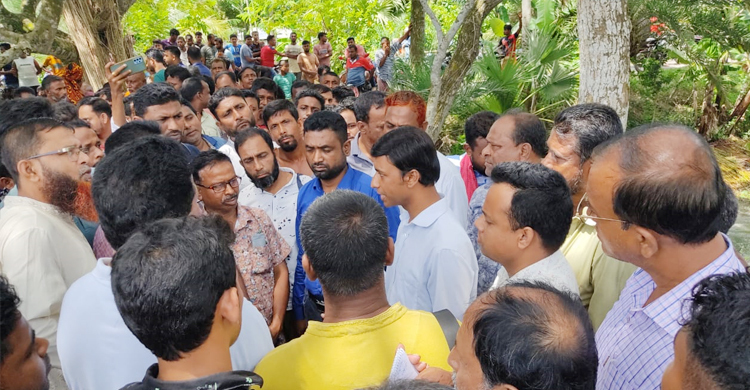 খালে উচ্ছেদ অভিযানে বাধা, ফিরে গেলেন ভ্রাম্যমাণ আদালত