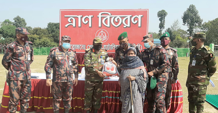 খাগড়াছড়িতে বিজিবির মানবিক সহায়তা