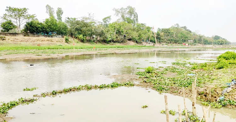 ‘নদীকে খাল দেখিয়ে’ সোয়া ৪ কোটি টাকার প্রকল্প