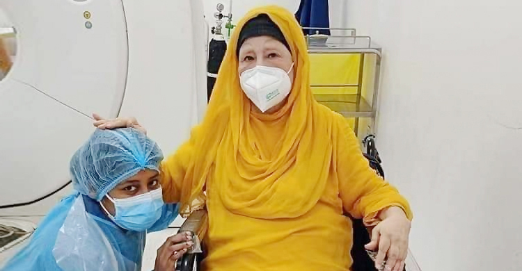 অনিয়ন্ত্রিত ডায়াবেটিস ও শ্বাসকষ্টে ভুগছেন খালেদা