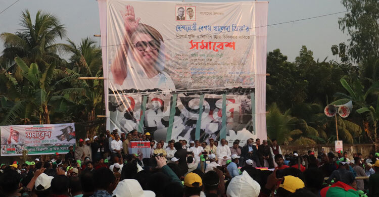 জীবন দিয়ে হলেও খালেদা জিয়াকে মুক্ত করতে হবে: আমির খসরু