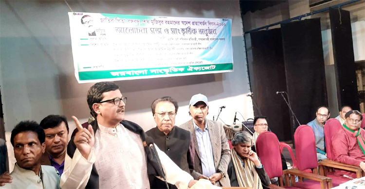 খালেদার ছবি দিয়ে পোস্টার কীভাবে, প্রশ্ন খালিদের
