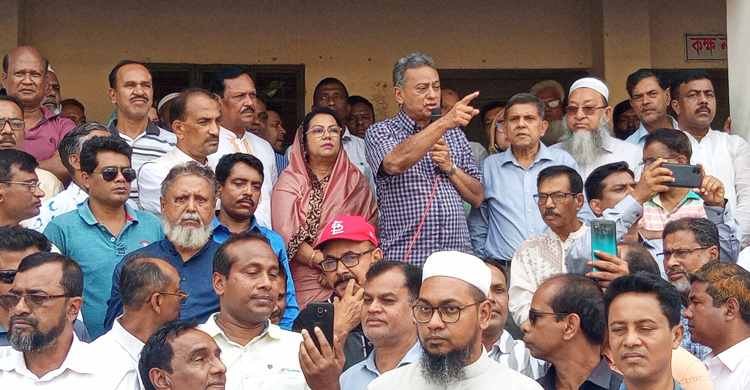 আওয়ামী লীগ রাজনৈতিকভাবে পরাজিত: আমীর খসরু