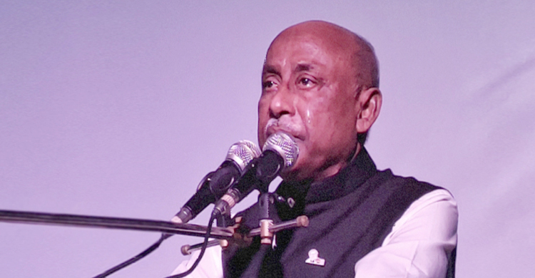 কবির স্মরণে অঝোরে কাঁদলেন প্রতিমন্ত্রী
