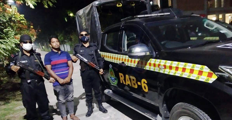কুমিল্লার ঘটনায় বিভ্রান্তিকর তথ্য ছড়ানোর অভিযোগে যুবক গ্রেফতার