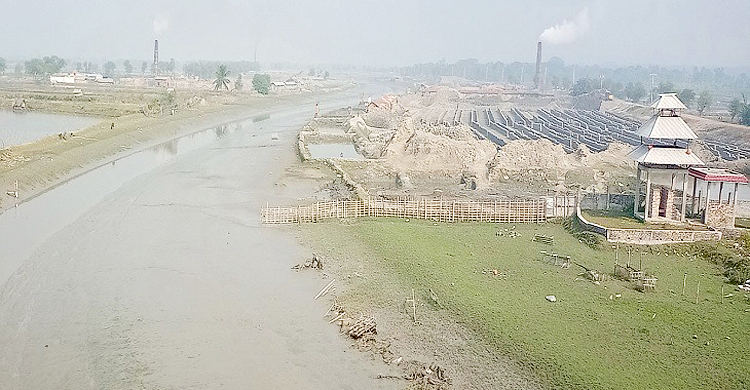 খুলনায় নদী দখল করে ইটভাটা, হাইকোর্টের স্থিতাবস্থা জারি