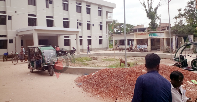 খোদ হাসপাতালই যখন মুমূর্ষু