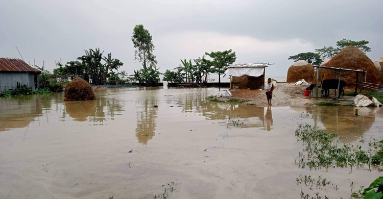 নদীর পানি বেড়ে কিশোরগঞ্জের ৪০ গ্রাম প্লাবিত