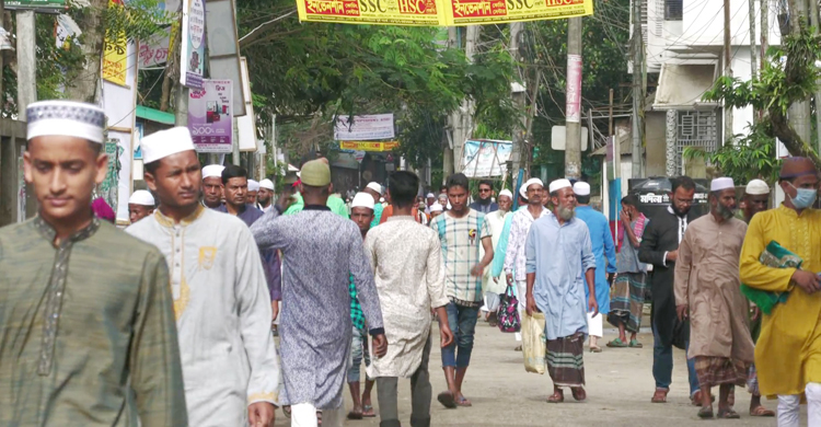 ৪ স্তরের নিরাপত্তায় শোলাকিয়ায় হলো ঈদের জামাত